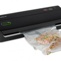 FoodSaver Vacuum Sealing System w/ Starter Set Only 60! (40% Off!)