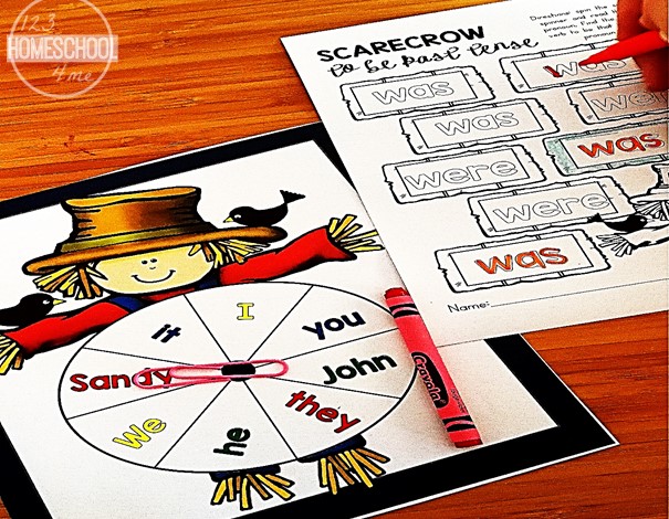 Free Scarecrow Pronoun Game