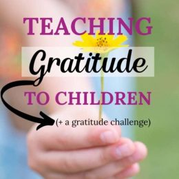 FREE Printable Gratitude Challenge. #freehomeschooldeals #fhdhomeschoolers #gratitudechallenge #teachgratitude #thankfulness