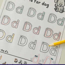 Free Letter D Tracing Printable. #alphabettracingpage #freepreschoolworksheet #freealphabetworksheet #freehomeschooldeals #fhdhomeschoolers