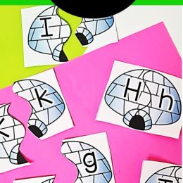 Preschool ABC Igloo Puzzles. #freealphabetgames #printablealphabetgames #preschoolalphabetgames #freehomeschooldeals #fhdhomeschoolers