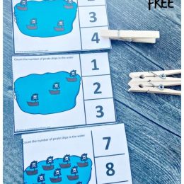 FREE Pirate Counting Cards. #freehomeschooldeals #fhdhomeschoolers #piratecountingcards #countingclipcards #piratethemecards #pirateprintables