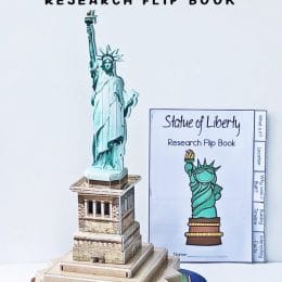 Statue of Liberty Research Activity. #freehomeschooldeals #fhdhomeschoolers #studyinglandmarks #statueoflibertystudy #freestatueoflibertyflipbook