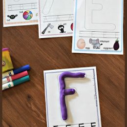 Alphabet Playdough Learning Mats. #freehomeschooldeals #fhdhomeschoolers #freeplaydoughmats #alphabetplaydoughmats #learningthealphabet